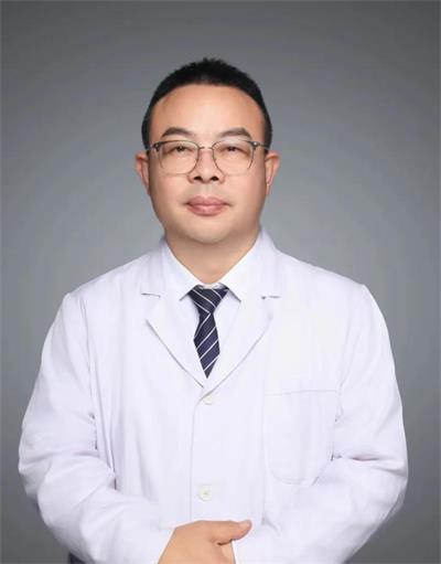 喜迎全国两会特别报道 中医高科技扶正溶瘤无痕技术非遗传承人---周国宇