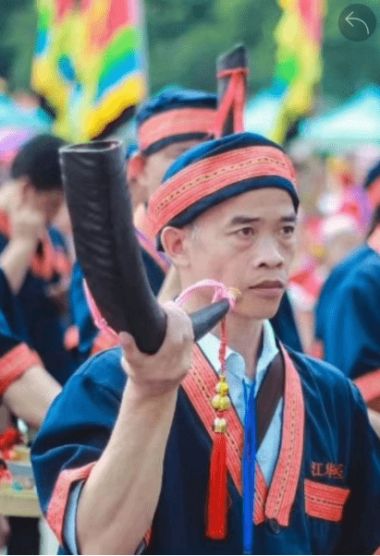 弘扬中医文化  传承国粹精髓 瑶医中药材秘方研发人——朱黄生